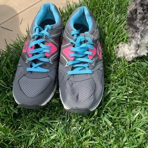 Blue/pink Skechers